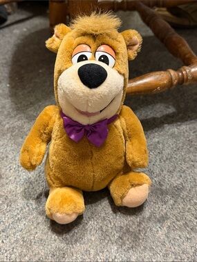 1996 Hanna Barbera Yogi Bear Plush